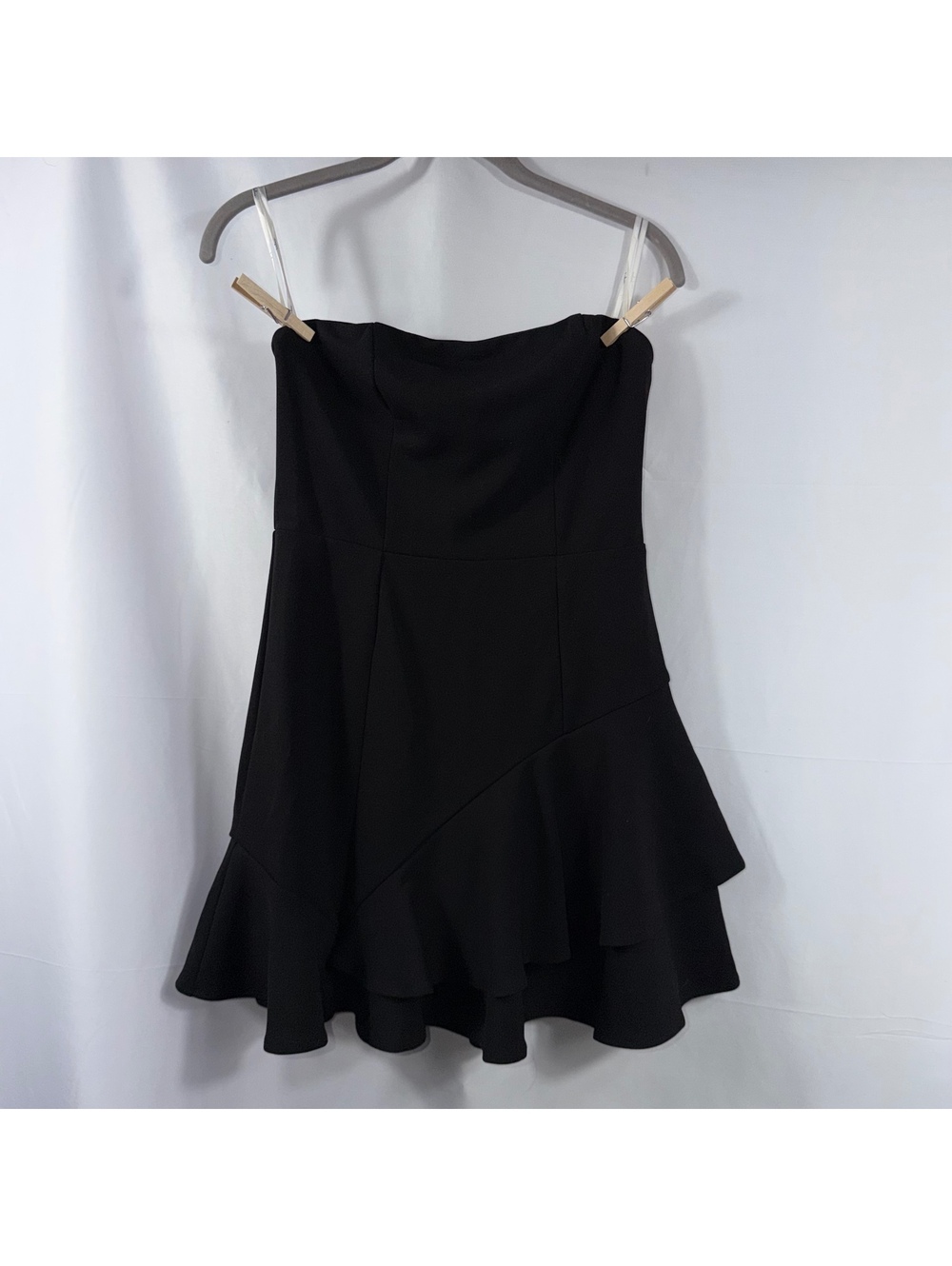 Lulu’s Black Strapless Ruffle Hem Mini Dress M